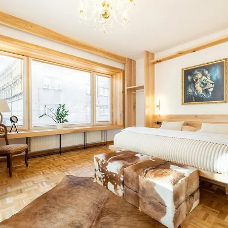 Luxury Design Palackeho Апартаменты *